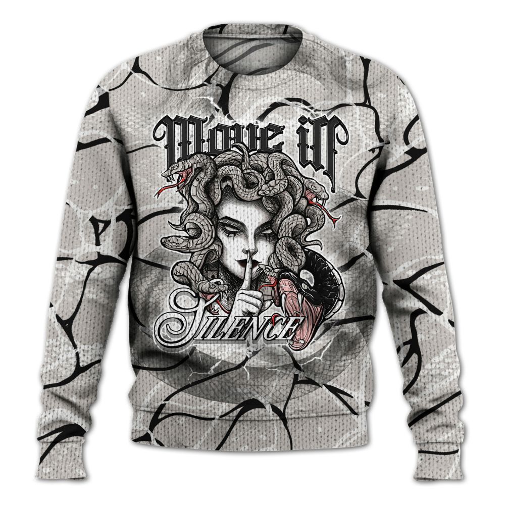 Sweater To Match The Classic 40s - Girl Move In Silence Graphic