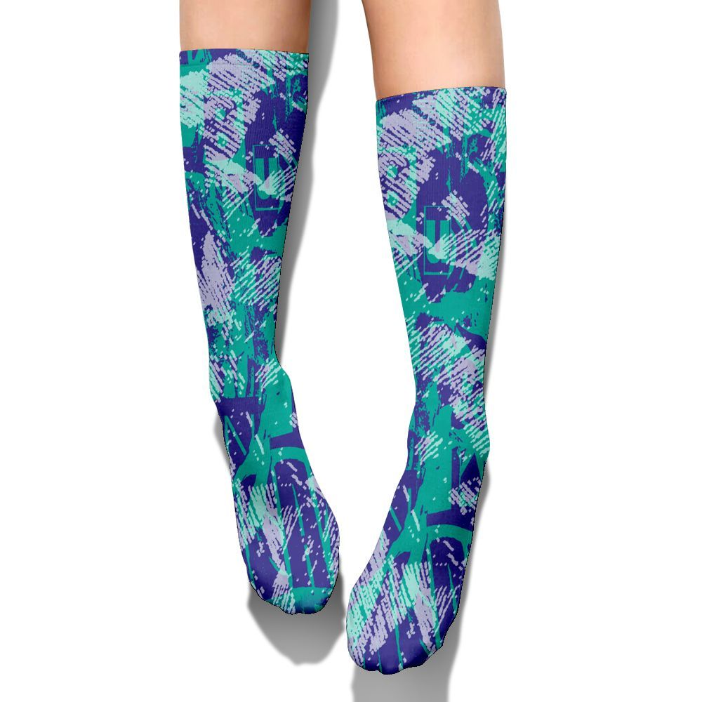 Sock To Match Retro Grape 5s, Grunge Pattern Graphic