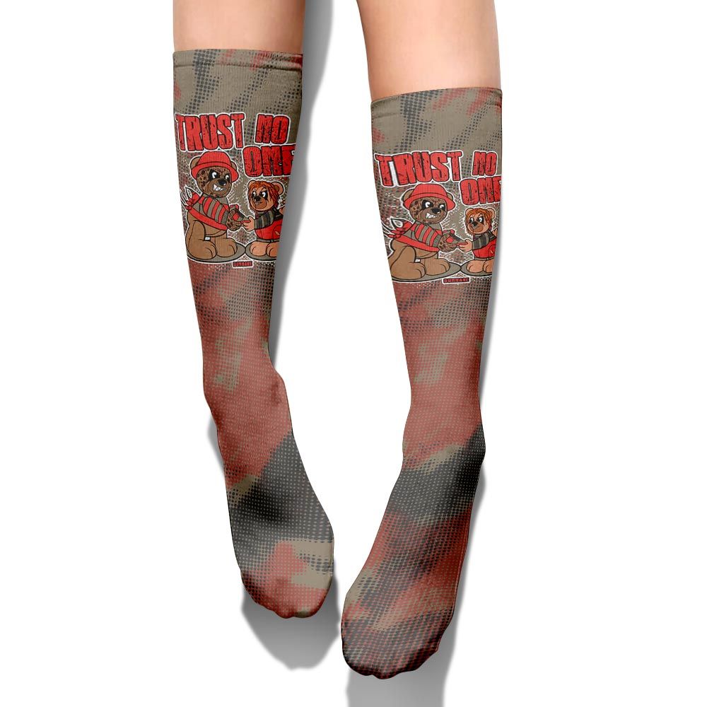 Sock To Match Olive 9s - Trust No One Bear Halloween Abstract Halftone