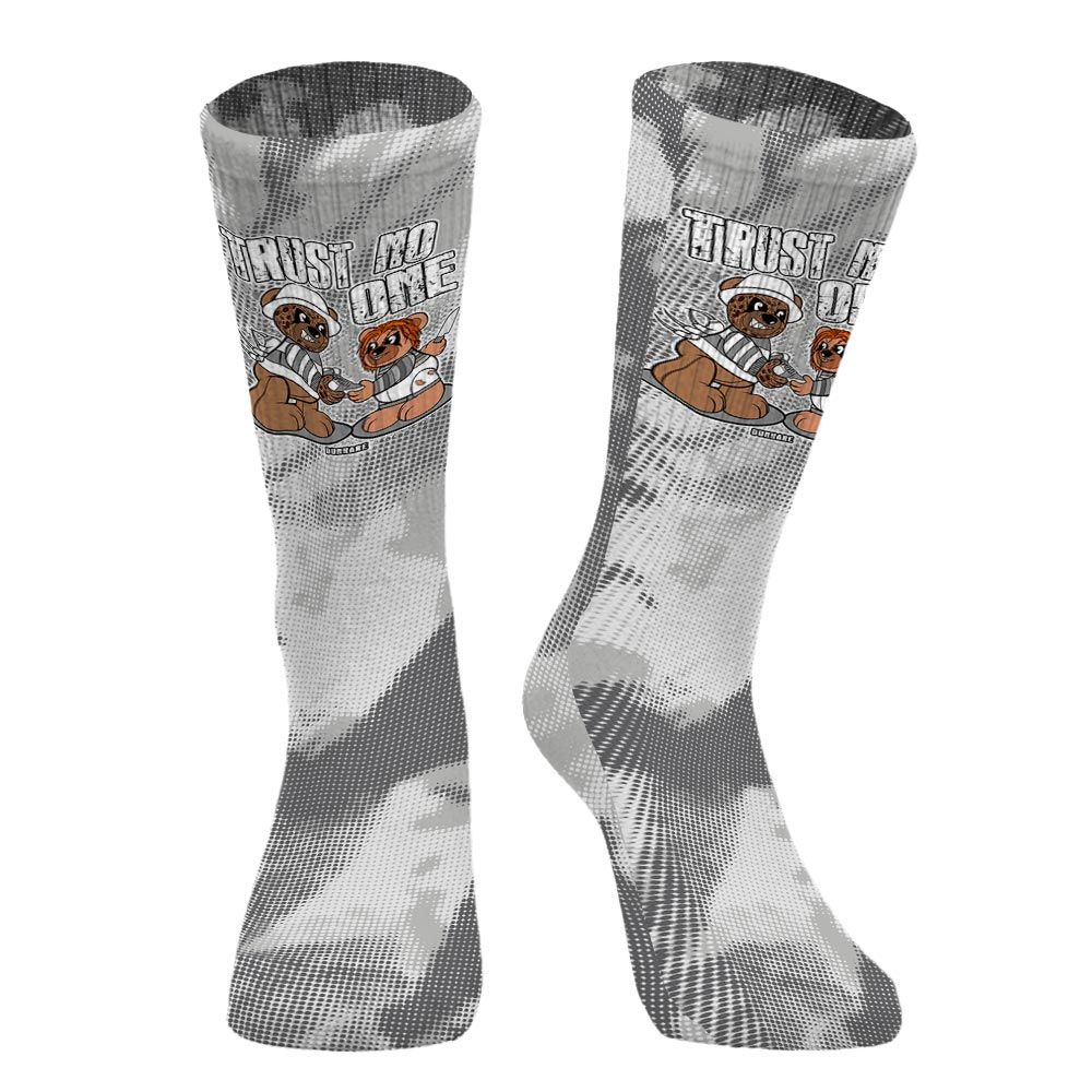 Sock To Match Retro Wet Cement 4s - Trust No One Bear Halloween Abstract Halftone