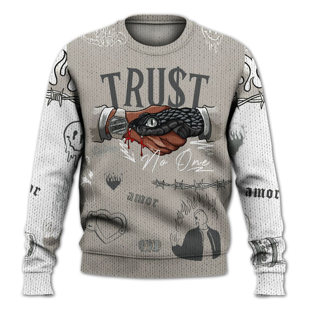 Knitted Sweater To Match Dunk Low Appears Oreo - Snake Trust No One