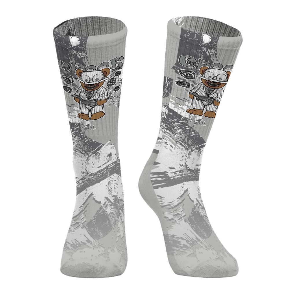 Sock To Match Retro Wet Cement 4s - Swindler Bear Circle Slpash