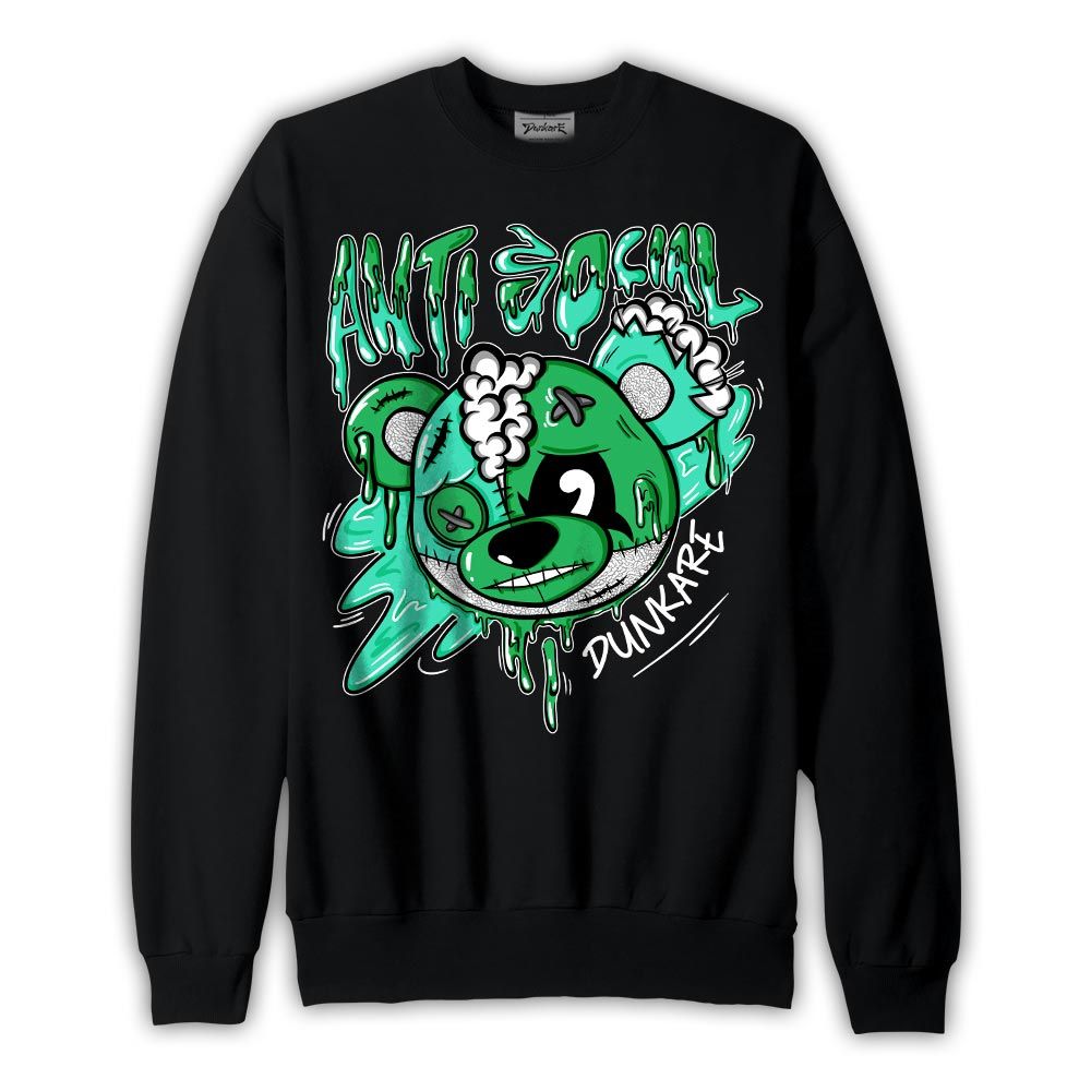 Sweatshirt To match Black Green Glow 3s Sweatshirt - Hate Social Bear Graphic